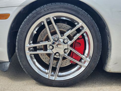 Used 2010 Chevrolet Corvette Coupe w/ Preferred Equipment Group image 11