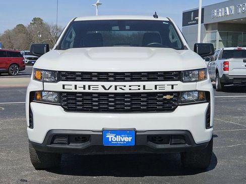 Used 2019 Chevrolet Silverado 1500 Custom w/ Custom Convenience Package image 3