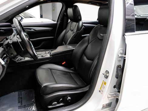 Used 2025 Cadillac CT5 Premium Luxury image 35