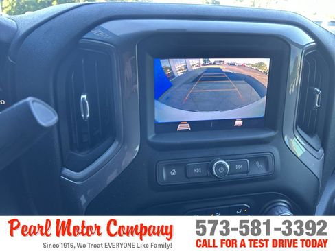 Used 2019 Chevrolet Silverado 1500 Custom w/ Custom Max Trailering Package AWD/4WD image 17