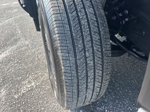 Used 2025 Toyota 4Runner SR5 image 30