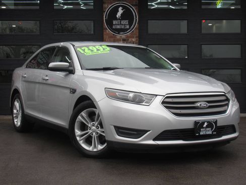 Used 2015 Ford Taurus SEL w/ Equipment Group 201A AWD/4WD image 2