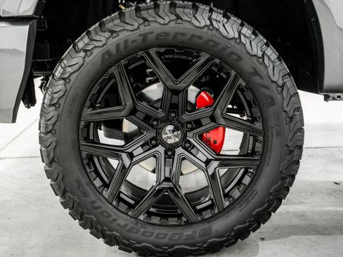 Used 2021 Ford F150 Lariat w/ Equipment Group 502A High AWD/4WD image 9