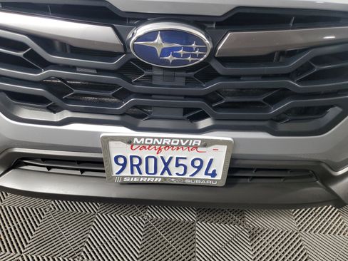 Used 2024 Subaru Crosstrek 2.0i Premium image 10