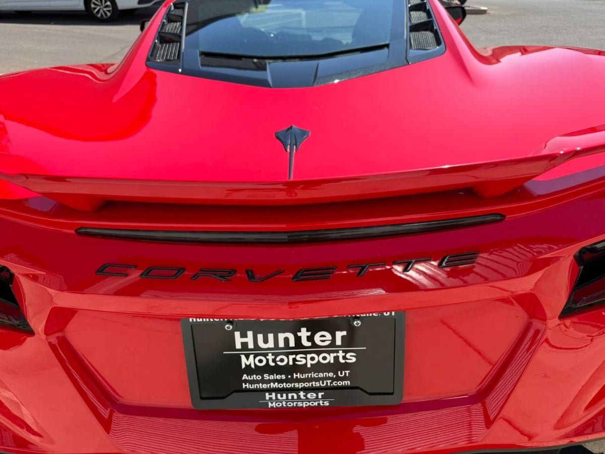 Used 2021 Chevrolet Corvette Stingray Premium Cpe w/ Z51 Performance Package RWD image 21
