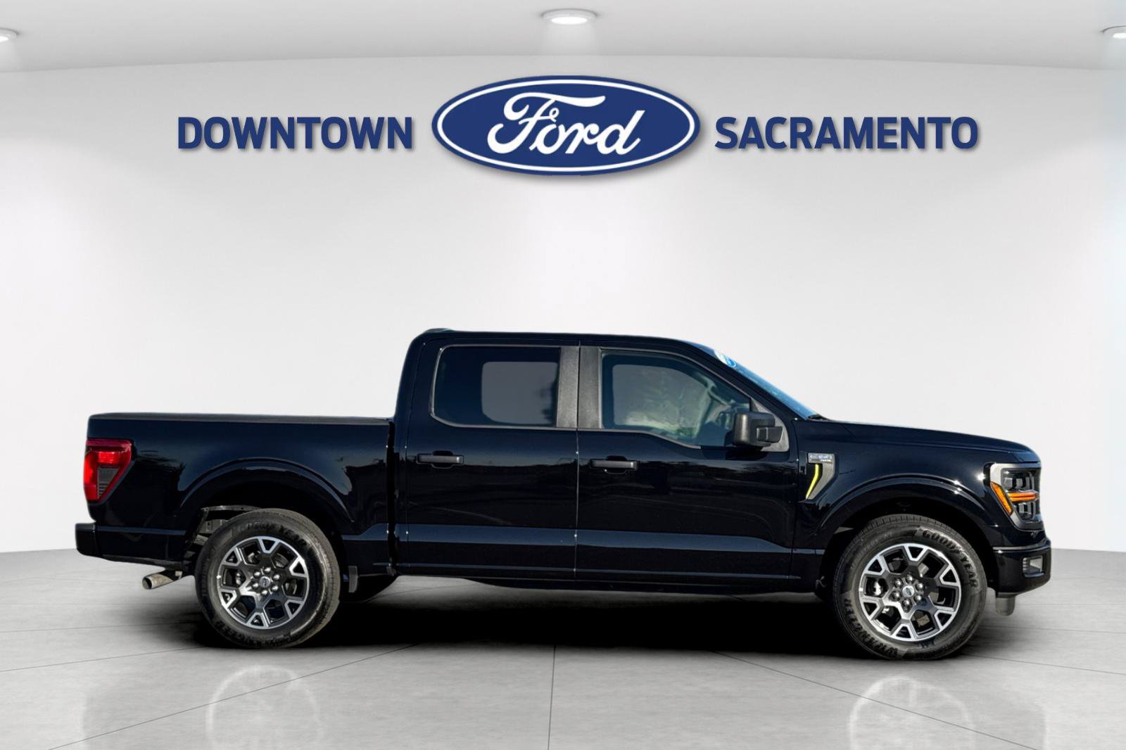 Used 2024 Ford F150 STX RWD image 7