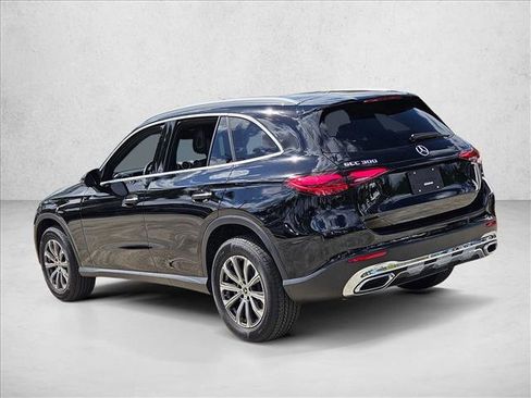 Used 2026 Mercedes-Benz GLC 300 image 8