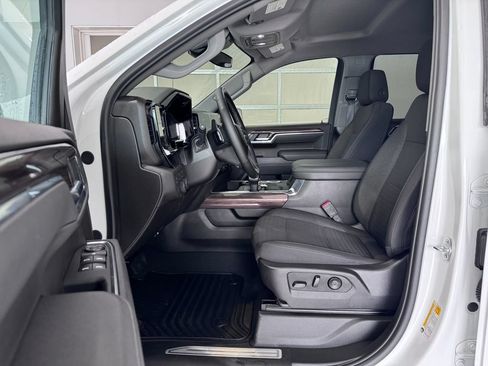 Certified 2025 Chevrolet Silverado 1500 RST AWD/4WD image 13