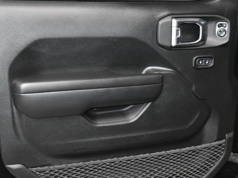 Used 2021 Jeep Wrangler Unlimited Sport image 4