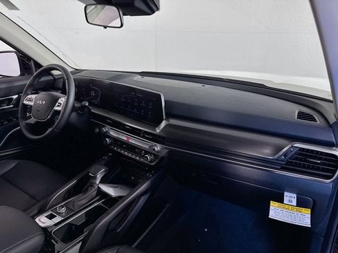 New 2025 Kia Telluride S image 32