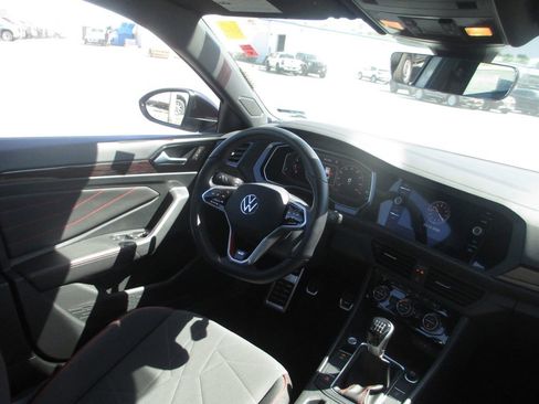 Used 2024 Volkswagen Jetta GLI 40th Anniversary Edition FWD image 23