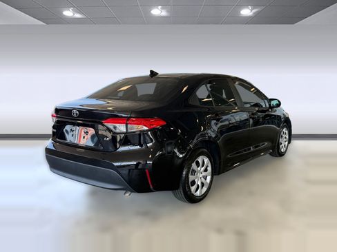 Used 2023 Toyota Corolla LE image 9
