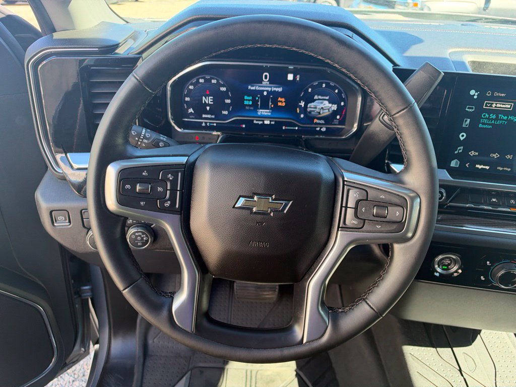 Used 2023 Chevrolet Silverado 1500 RST w/ Redline Edition AWD/4WD image 26