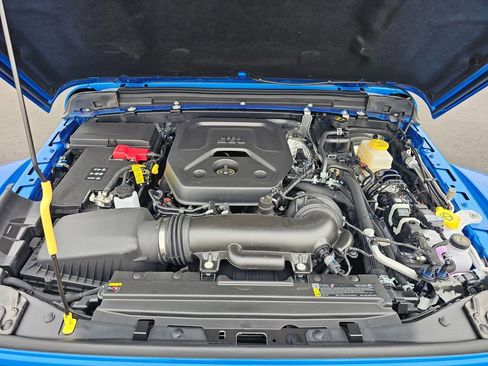 New 2025 Jeep Wrangler Unlimited Rubicon image 9