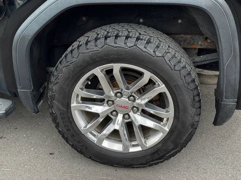Used 2019 GMC Sierra 1500 SLT w/ SLT Premium Plus Package AWD/4WD image 43