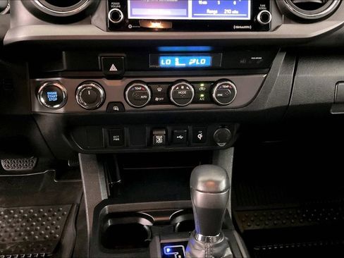 Used 2023 Toyota Tacoma TRD Off-Road image 15