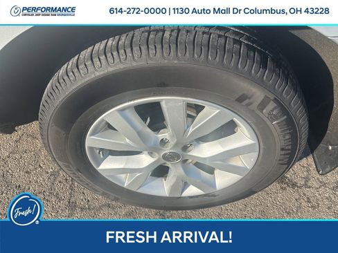 Used 2012 Nissan Murano SV image 11