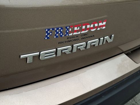 Used 2018 GMC Terrain SLE FWD image 23