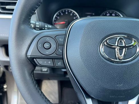 Certified 2022 Toyota RAV4 XLE Premium FWD image 20