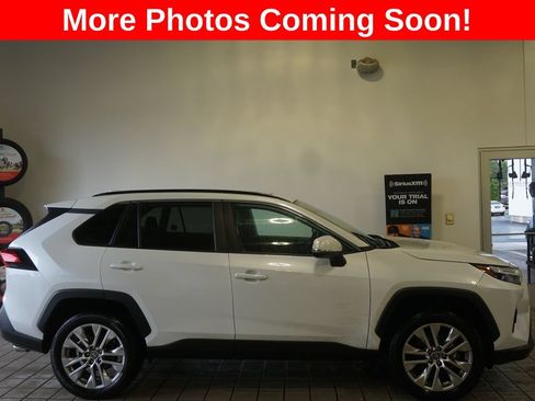 Used 2024 Toyota RAV4 XLE Premium w/ Weather Package AWD/4WD image 2