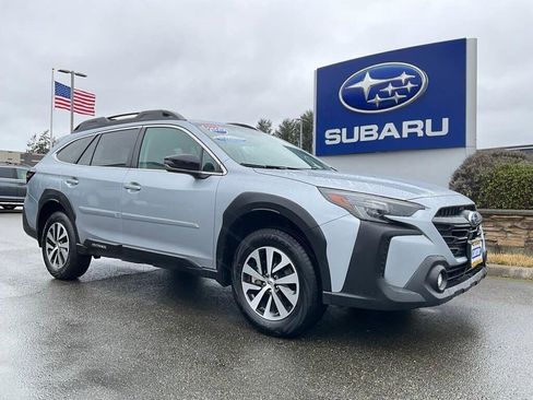 Certified 2025 Subaru Outback Premium image 2