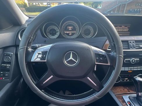 Used 2013 Mercedes-Benz C 250 Sedan image 34