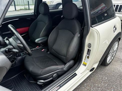 Used 2013 MINI Cooper John Cooper Works w/ Technology Pkg 2 FWD image 7