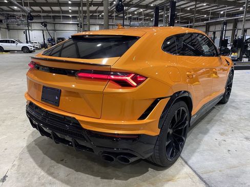 Used 2024 Lamborghini Urus S AWD/4WD image 19