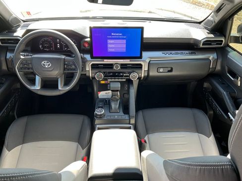 Used 2025 Toyota Tacoma TRD Off-Road w/ TRD Off Road Upgrade Package image 11