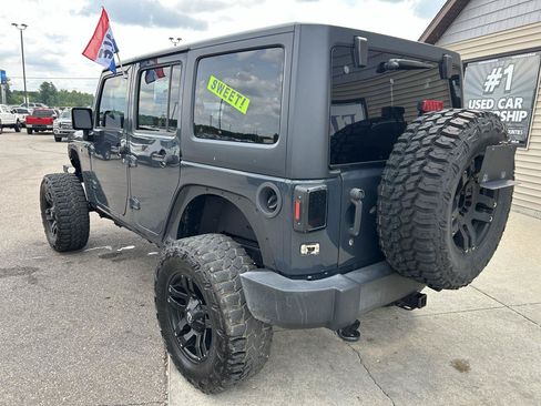 Used 2016 Jeep Wrangler Unlimited Sport w/ Max Tow Package AWD/4WD image 7