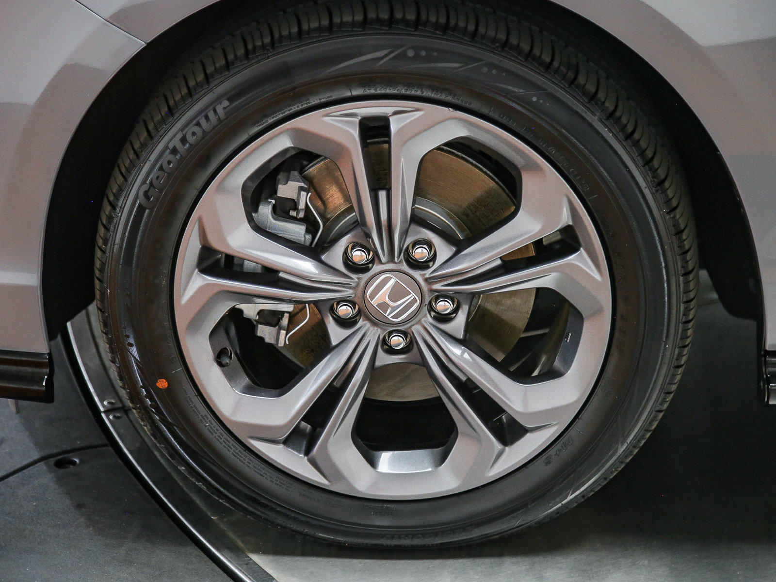 Used 2024 Honda Accord EX-L image 10