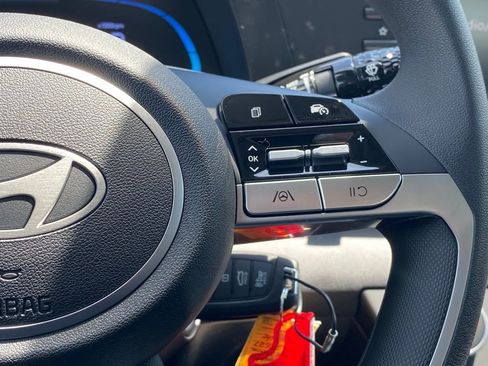 New 2026 Hyundai Elantra SE FWD image 19