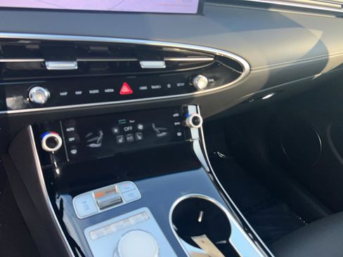 Used 2026 Genesis GV70 2.5T image 11