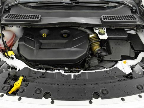 Used 2019 Ford Escape Titanium image 46