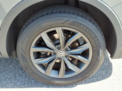 Used 2023 Volkswagen Tiguan SE FWD image 20
