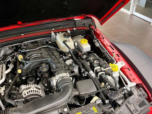 Used 2024 Jeep Wrangler Unlimited Rubicon w/ XTREMEE 35" Tire Package image 28