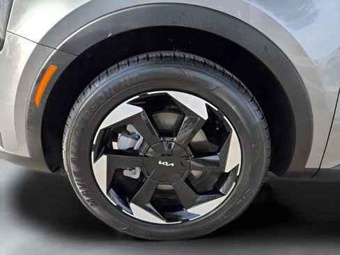 Used 2025 Kia Sorento EX image 33