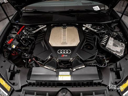 Used 2021 Audi RS 6 AWD/4WD image 4
