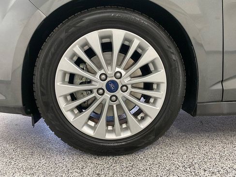 Used 2017 Ford C-MAX Energi SE w/ Equipment Group 401A image 23