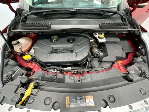 Used 2017 Ford Escape Titanium AWD/4WD image 26