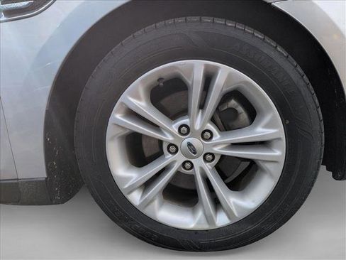 Used 2015 Ford Taurus SEL w/ Equipment Group 201A image 6