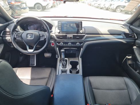 Used 2018 Honda Accord Sport image 16