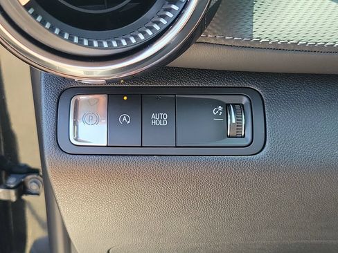 Used 2026 Chevrolet Equinox LT FWD image 29