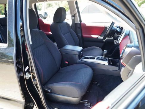 Used 2022 Toyota Tacoma SR5 RWD image 34