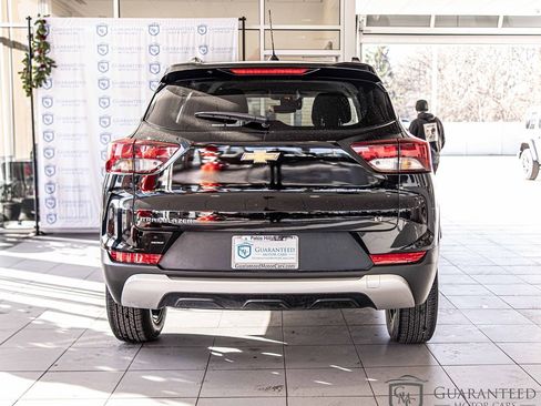 Used 2023 Chevrolet TrailBlazer LT FWD image 14