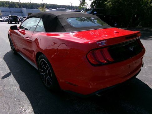 Used 2020 Ford Mustang Premium RWD image 8