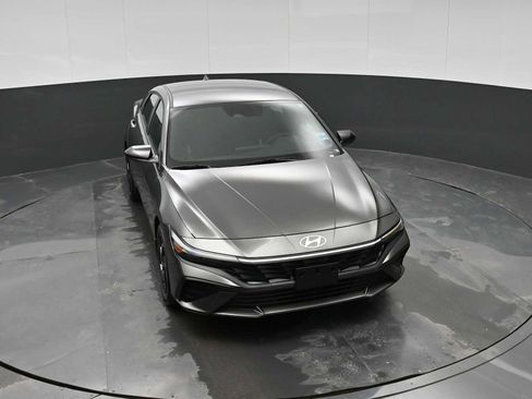 New 2026 Hyundai Elantra Sport FWD image 24