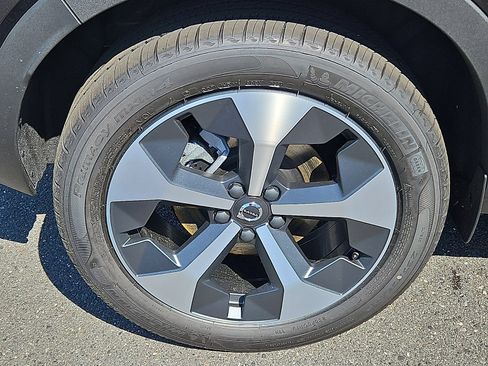 New 2026 Volvo XC40 B5 Core w/ Climate Package AWD/4WD image 7