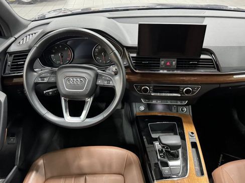 Used 2023 Audi Q5 2.0T Premium w/ Convenience Package AWD/4WD image 14