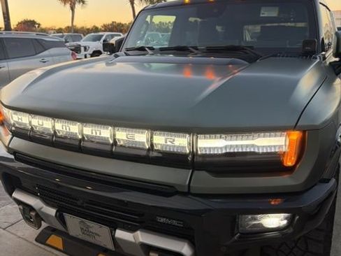 Used 2024 GMC Hummer EV 3X w/ Extreme Off-Road Package image 2